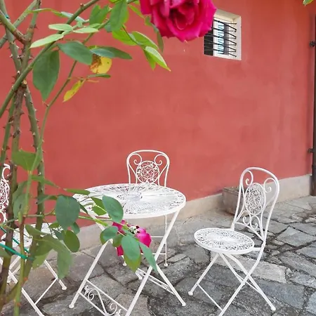 The Mansion House Capannina Couette-café Novi Ligure