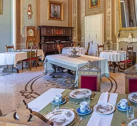 The Mansion House Capannina Couette-café Novi Ligure