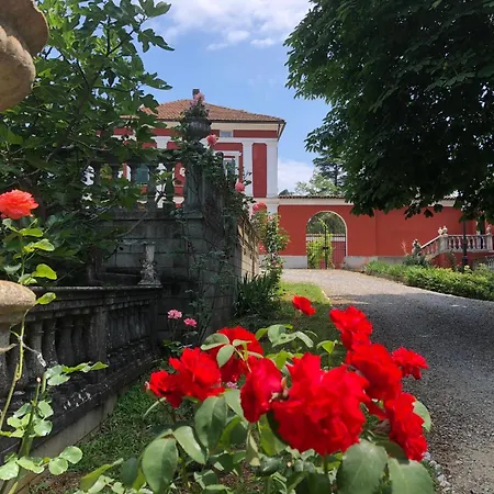The Mansion House Capannina 3* Νόβι Λίγκουρε