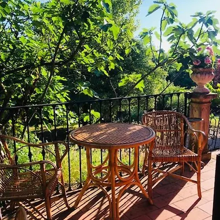 Bed and Breakfast The Mansion House Capannina 3*