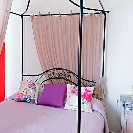 The Mansion House Capannina 3* Νόβι Λίγκουρε