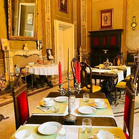 The Mansion House Capannina 3* Νόβι Λίγκουρε