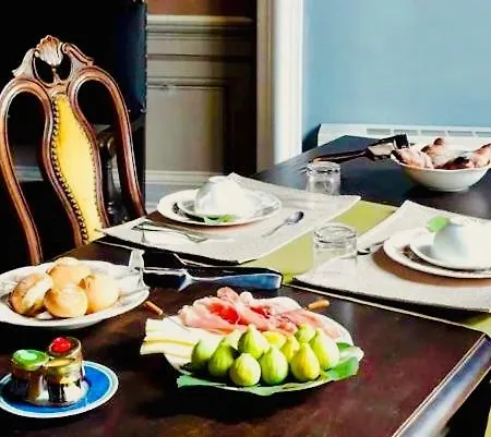 The Mansion House Capannina Bed & Breakfast