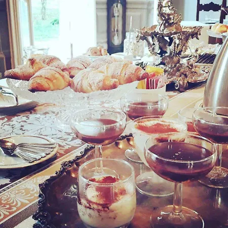 The Mansion House Capannina Couette-café Novi Ligure